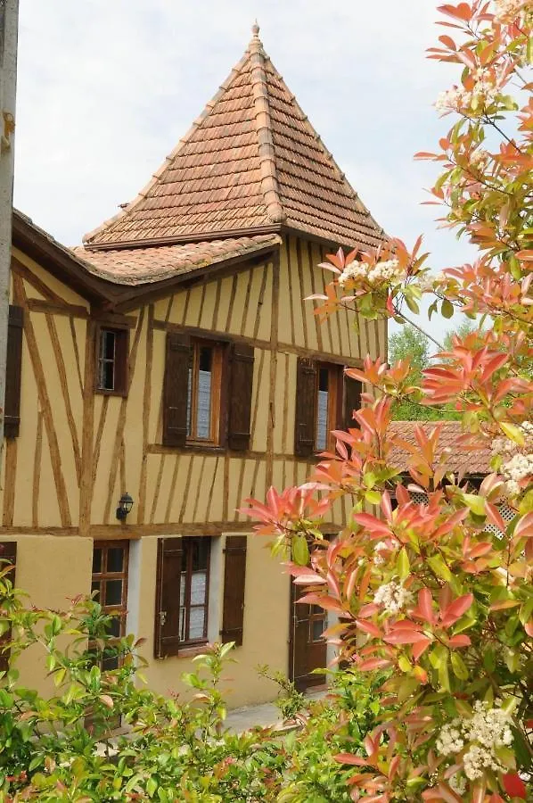 Domaine De La Source Acomodação com café da manhã Sainte-Christie-d'Armagnac Alojamento de Acomodação e Pequeno-almoço